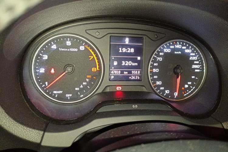Used Audi A3 2014 Limousine 35 TFSI Automatic Advanced Model Odometer Close Up