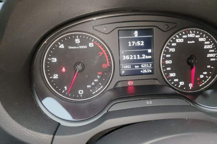 Used Audi A3 2014 Limousine 35 TFSI Automatic Comfort Model Odometer Close Up