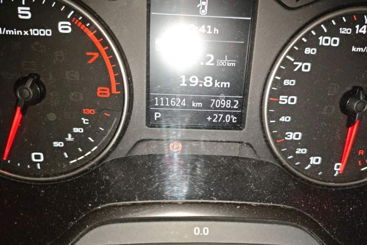 Used Audi A3 2014 Sportback 35 TFSI Automatic Comfort Model Odometer Close Up
