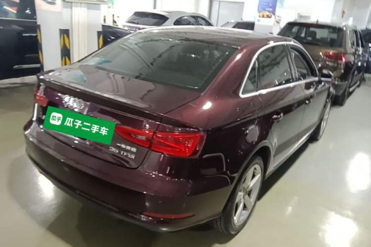 Used Audi A3 2014 Limousine 35 TFSI Automatic Comfort Model Rear Right 45 Deg