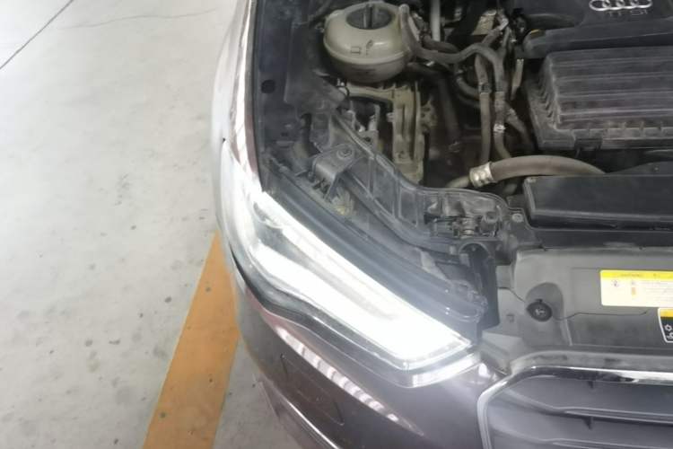 Used Audi A3 2014 Sportback 35 TFSI Automatic Comfort Model Right Front Headlight