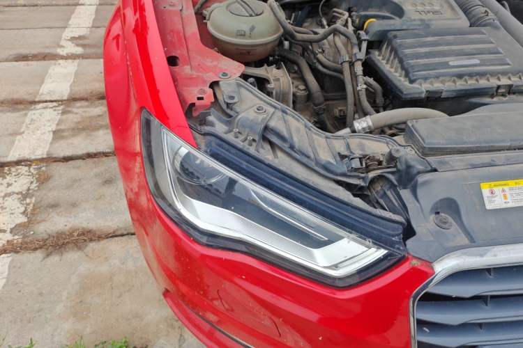 Used Audi A3 2014 Limousine 35 TFSI Automatic Comfort Model Right Front Headlight
