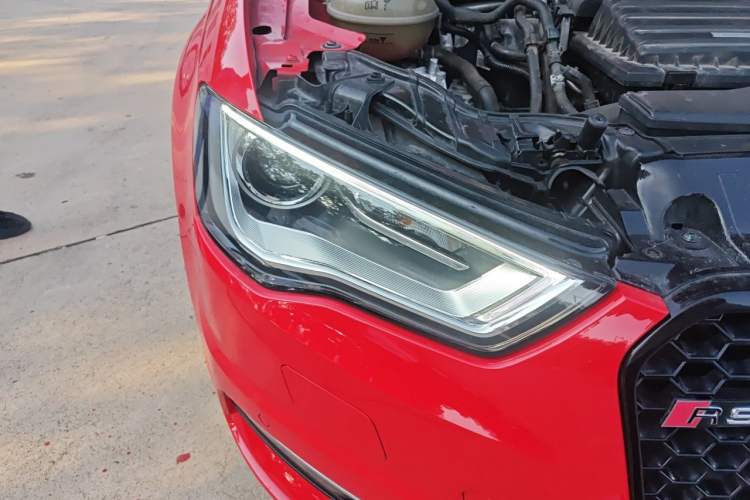 Used Audi A3 2014 Limousine 35 TFSI Automatic Comfort Model Right Front Headlight