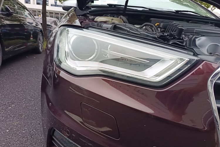 Used Audi A3 2014 Limousine 35 TFSI Automatic Fashion Model Right Front Headlight