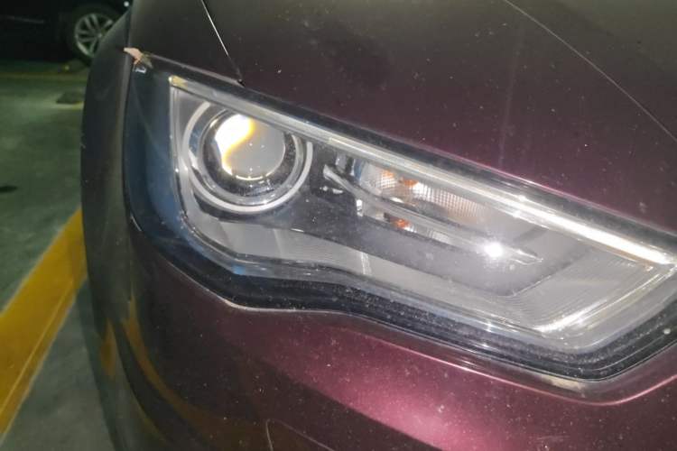 Used Audi A3 2014 Limousine 35 TFSI Automatic Comfort Model Right Front Headlight