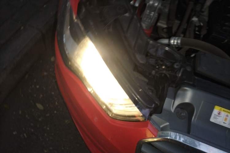 Used Audi A3 2014 Limousine 35 TFSI Automatic Advanced Model Right Front Headlight