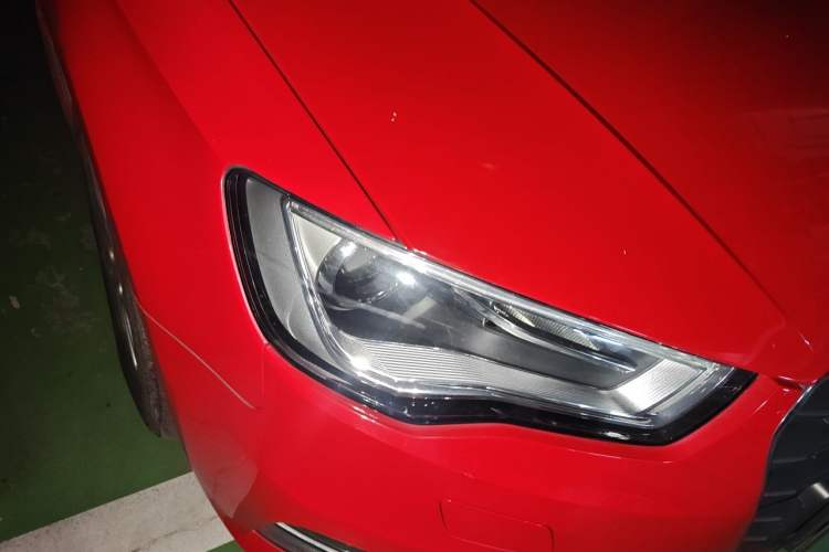 Used Audi A3 2014 Sportback 35 TFSI Automatic Ambition Edition Right Front Headlight