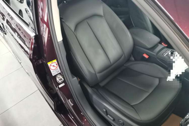 Used Audi A3 2014 Limousine 40 TFSI S line Luxury Model Right Front Seat