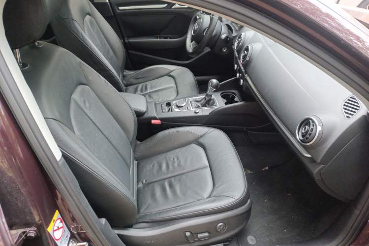 Used Audi A3 2014 Limousine 35 TFSI Automatic Comfort Model Right Front Seat