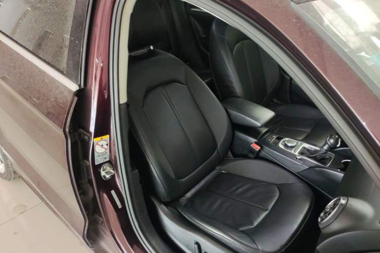Used Audi A3 2014 Limousine 35 TFSI Automatic Comfort Model Right Front Seat