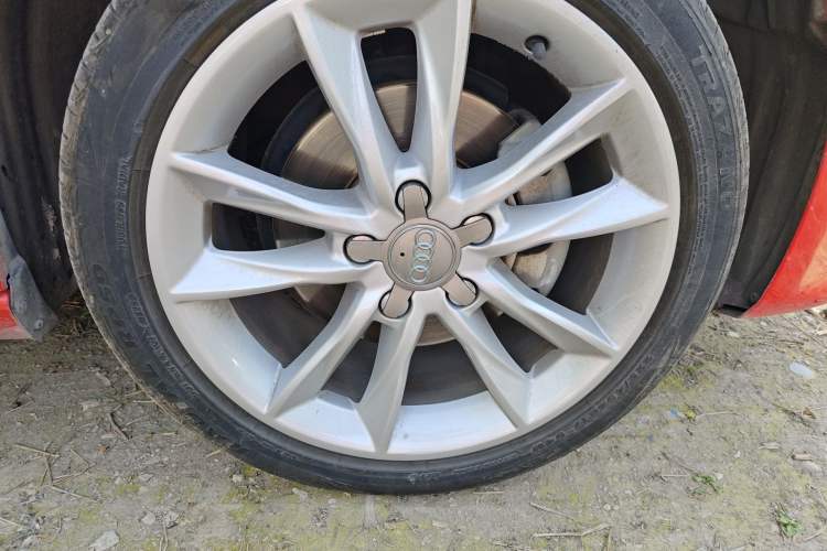Used Audi A3 2014 Sportback 35 TFSI Automatic Comfort Model Right Front Wheel Hub