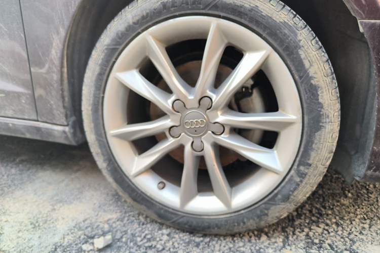 Used Audi A3 2014 Sportback 35 TFSI Automatic Comfort Model Right Front Wheel Hub