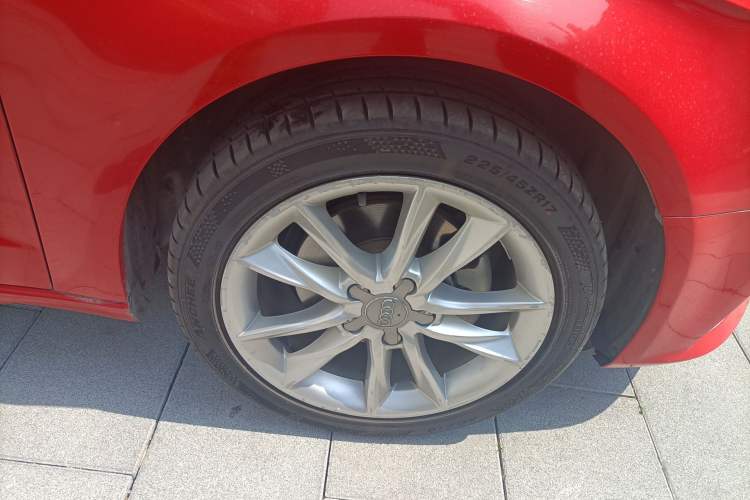 Used Audi A3 2014 Sportback 35 TFSI Automatic Comfort Model Right Front Wheel Hub
