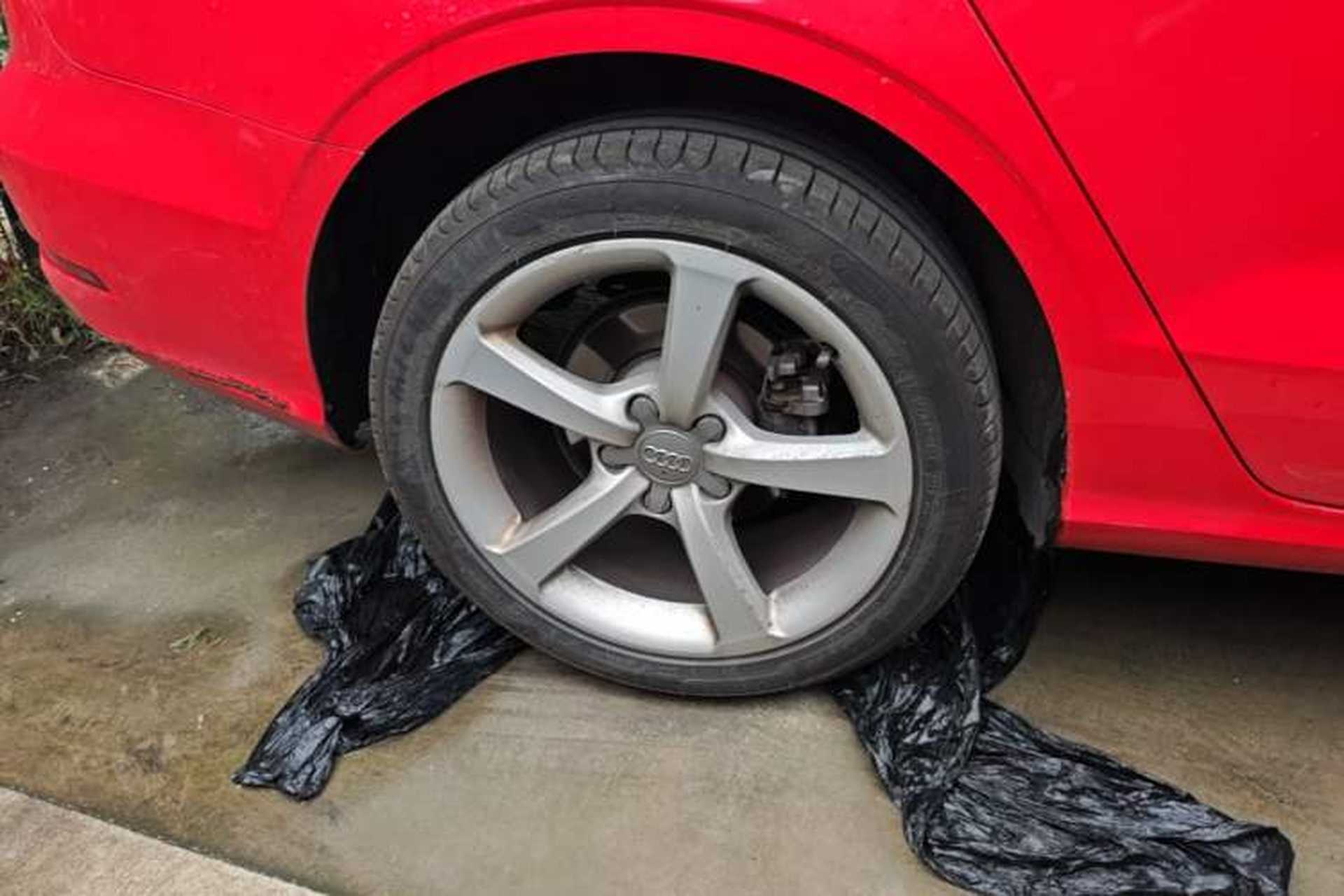 Used Audi A3 2014 Limousine 35 TFSI Automatic Comfort Model Right Rear Wheel Hub
