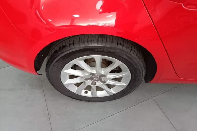 Used Audi A3 2014 Sportback 35 TFSI Automatic Style Edition Right Rear Wheel Hub