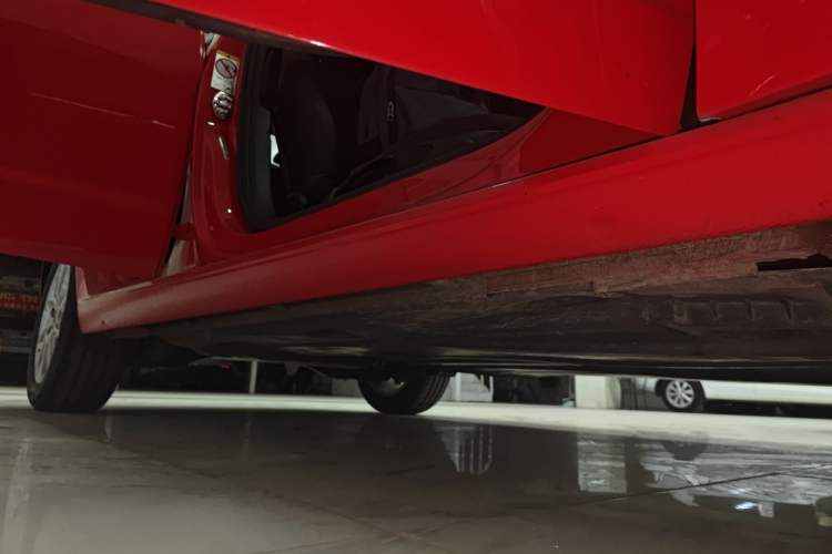 Used Audi A3 2014 Sportback 35 TFSI Automatic Ambition Edition Right Side Sill