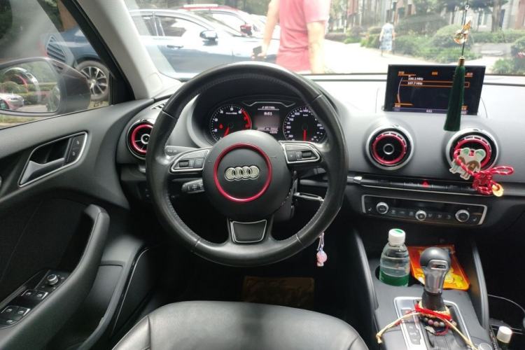 Used Audi A3 2014 Sportback 40 TFSI S line Luxury Model Steering Wheel