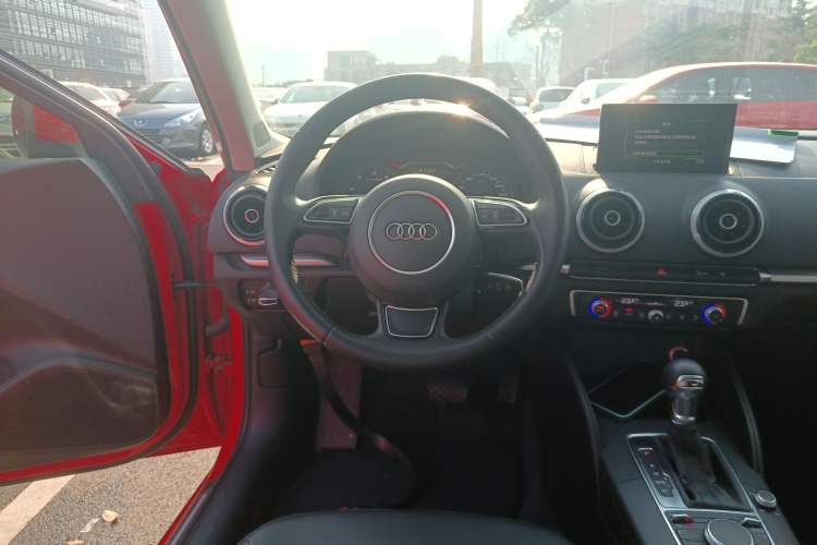 Used Audi A3 2014 Sportback 40 TFSI S line Comfort Model Steering Wheel