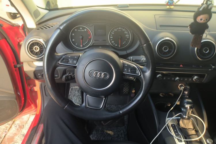 Used Audi A3 2014 Sportback 35 TFSI Automatic Comfort Model Steering Wheel