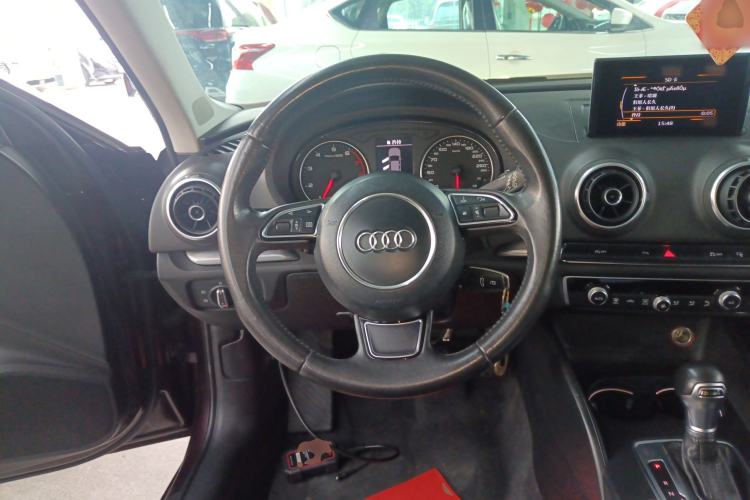 Used Audi A3 2014 Sportback 35 TFSI Automatic Comfort Model Steering Wheel