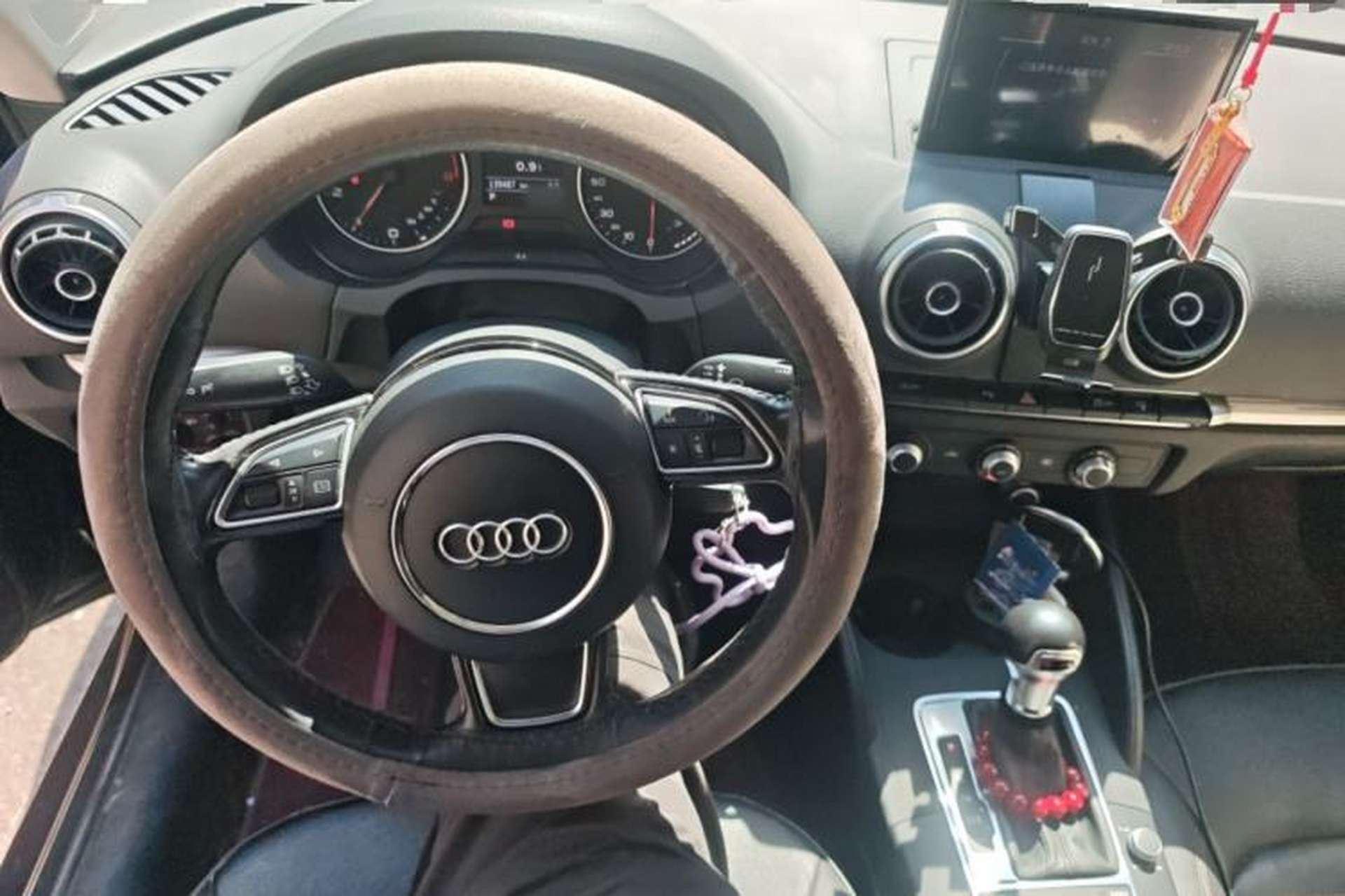Used Audi A3 2014 Limousine 35 TFSI Automatic Fashion Model Steering Wheel