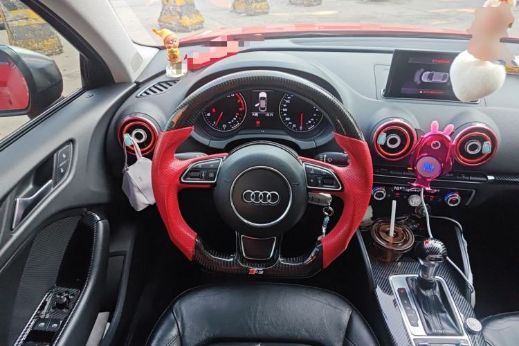 Used Audi A3 2014 Limousine 35 TFSI Automatic Comfort Model Steering Wheel