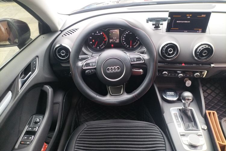 Used Audi A3 2014 Sportback 40 TFSI S line Luxury Model Steering Wheel