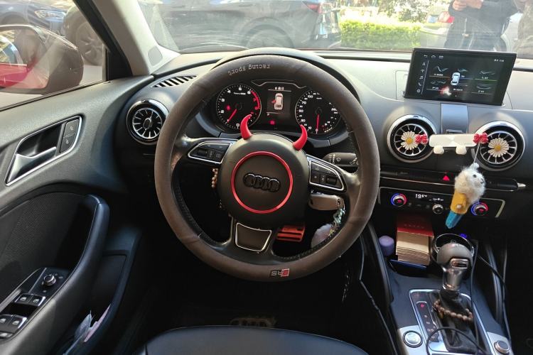 Used Audi A3 2014 Sportback 40 TFSI S line Comfort Model Steering Wheel