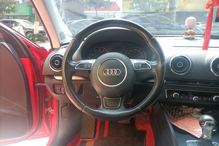 Used Audi A3 2014 Sportback 35 TFSI Automatic Comfort Model Steering Wheel