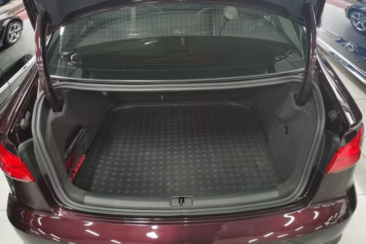 Used Audi A3 2014 Limousine 40 TFSI S line Luxury Model Trunk