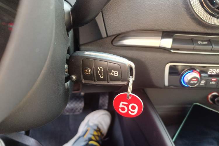 Used Audi A3 2014 Sportback 40 TFSI S line Comfort Model Vehicle Key
