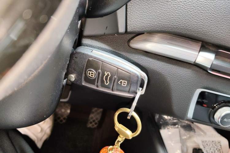 Used Audi A3 2014 Sportback 35 TFSI Automatic Comfort Model Vehicle Key
