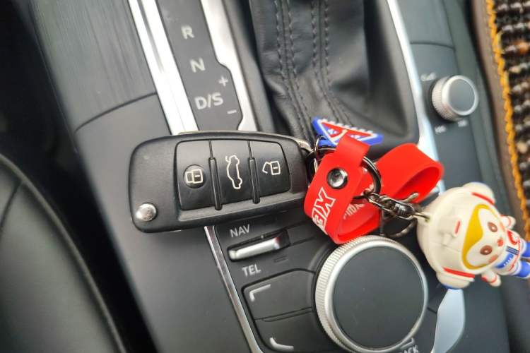 Used Audi A3 2014 Limousine 40 TFSI S line Comfort Model Vehicle Key