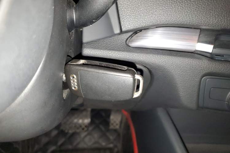 Used Audi A3 2014 Limousine 35 TFSI Automatic Fashion Model Vehicle Key