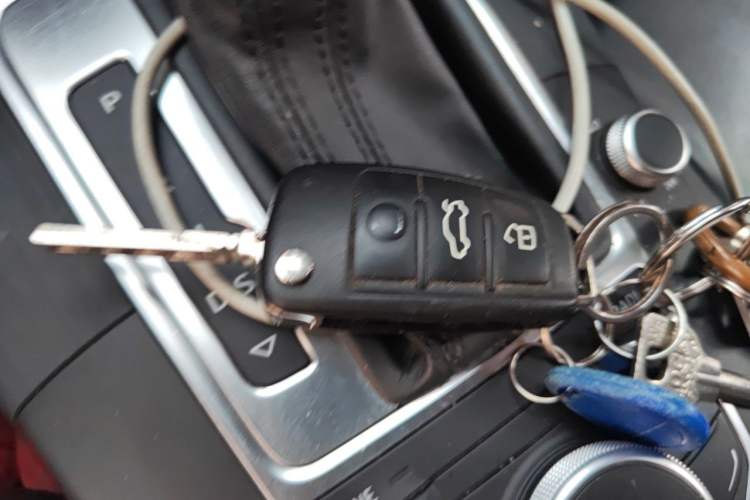 Used Audi A3 2014 Limousine 35 TFSI Automatic Comfort Model Vehicle Key