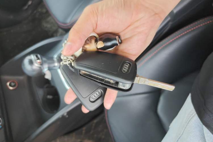 Used Audi A3 2014 Limousine 35 TFSI Automatic Advanced Model Vehicle Key