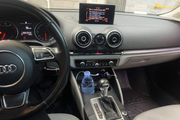 Used Audi A3 2014 Sportback 35 TFSI Automatic Comfort Model Audio And AC Panel