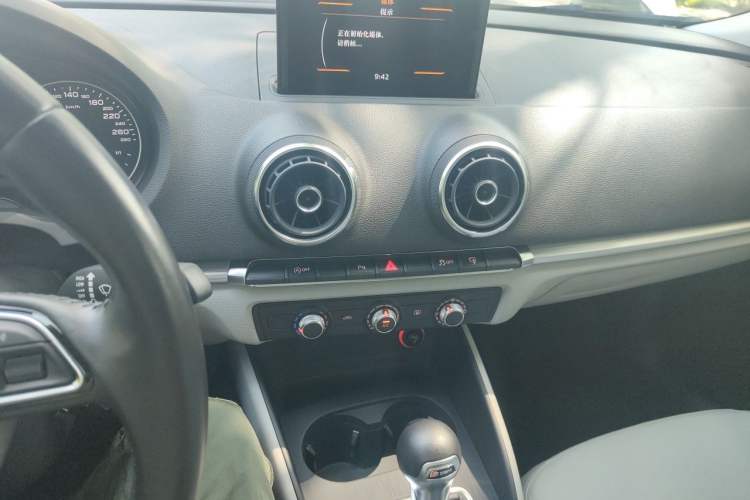Used Audi A3 2014 Sportback 35 TFSI Automatic Style Edition Audio And AC Panel