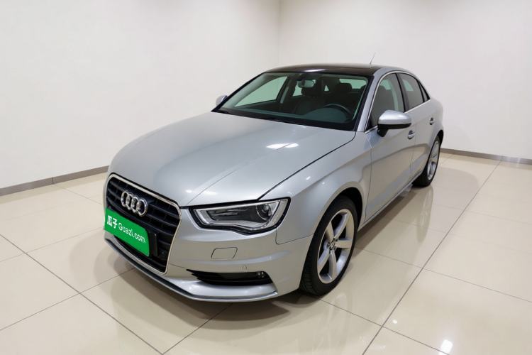 Used Audi A3 2014 Limousine 35 TFSI Automatic Comfort Model Guazi used car, China used car export, Used car for sale, Used cars, Cheapest cars for sale