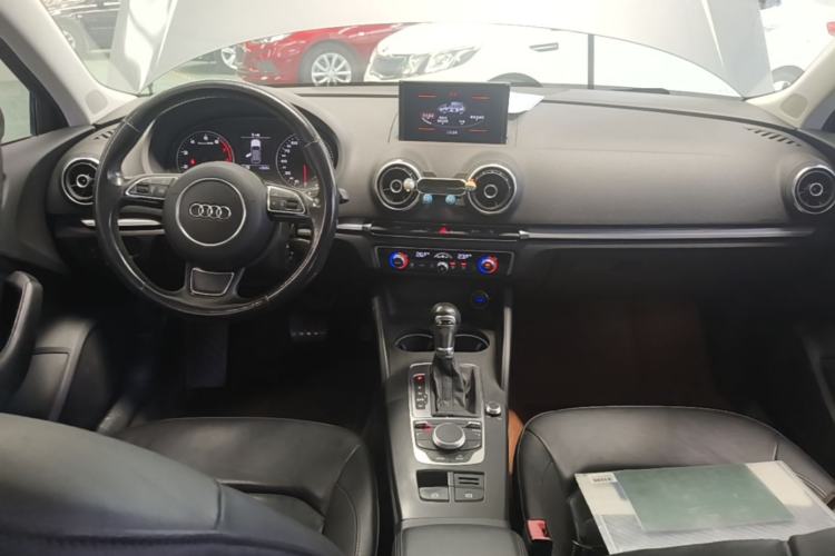 Used Audi A3 2014 Sportback 35 TFSI Automatic Comfort Model Center Console