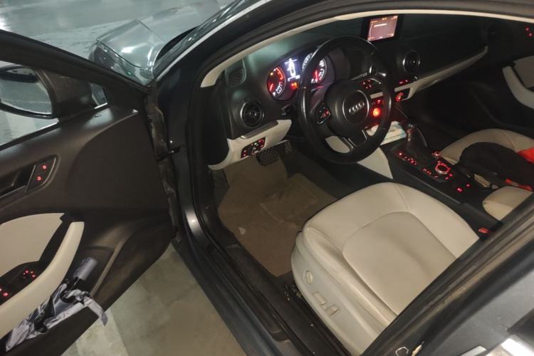Used Audi A3 2014 Sportback 35 TFSI Automatic Style Edition Driver Seat
