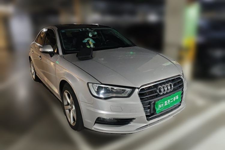 Used Audi A3 2014 Sportback 35 TFSI Automatic Luxury Model Front Right 45 Deg