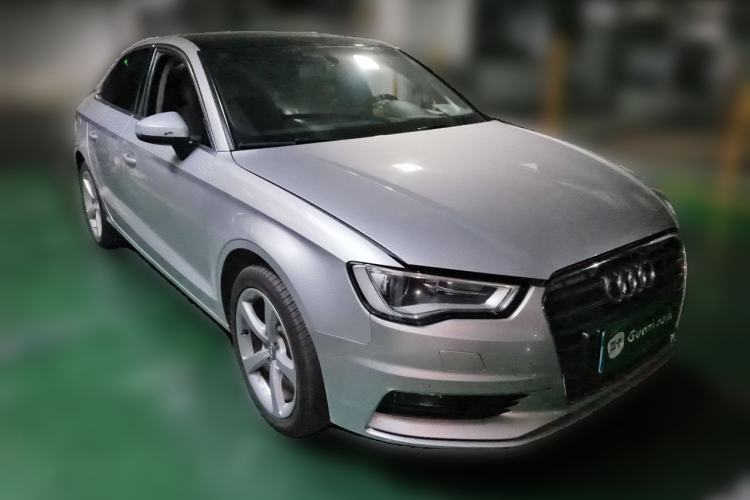 Used Audi A3 2014 Limousine 35 TFSI Automatic Comfort Model Front Right 45 Deg