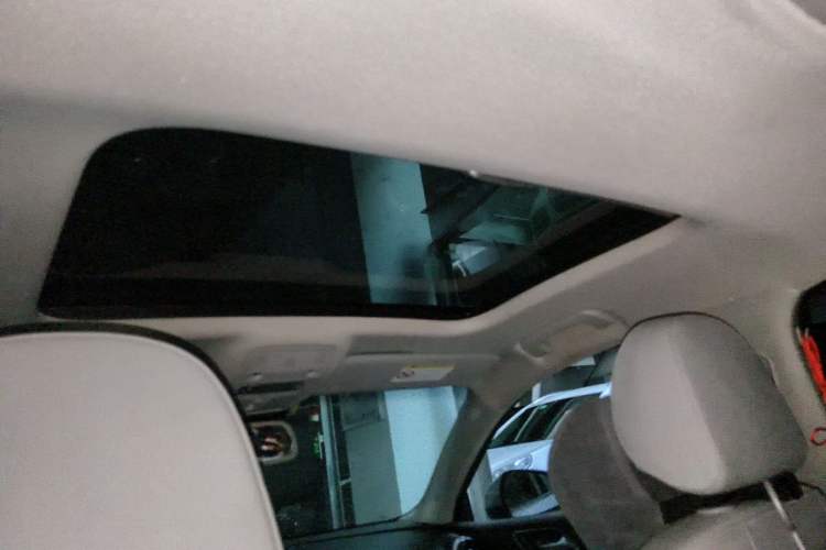 Used Audi A3 2014 Limousine 35 TFSI Automatic Comfort Model Headliner