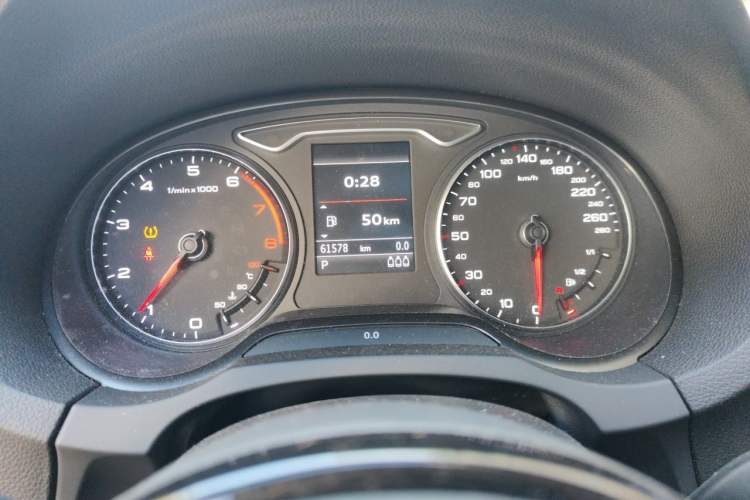 Used Audi A3 2014 Limousine 40 TFSI S line Comfort Model Instrument Cluster