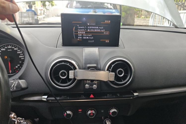 Used Audi A3 2014 Sportback 35 TFSI Automatic Style Edition Interior 3