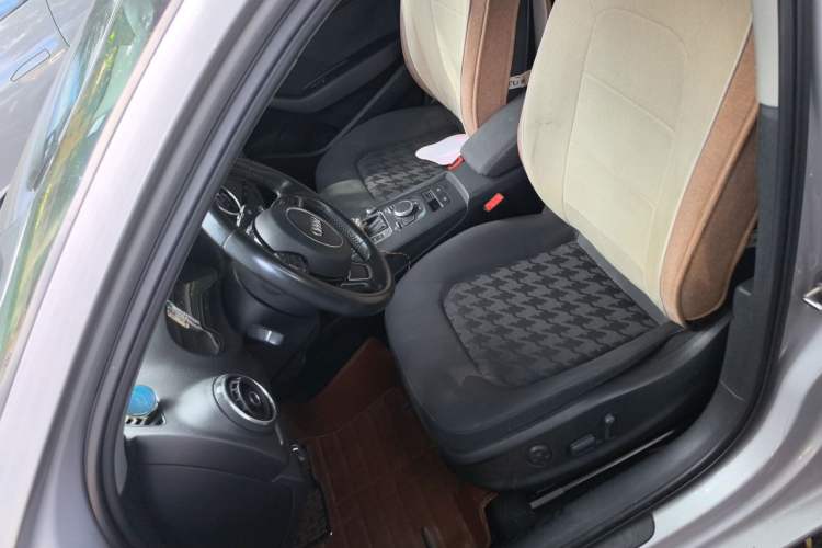 Used Audi A3 2014 Limousine 35 TFSI Automatic Fashion Model Left Front Seat