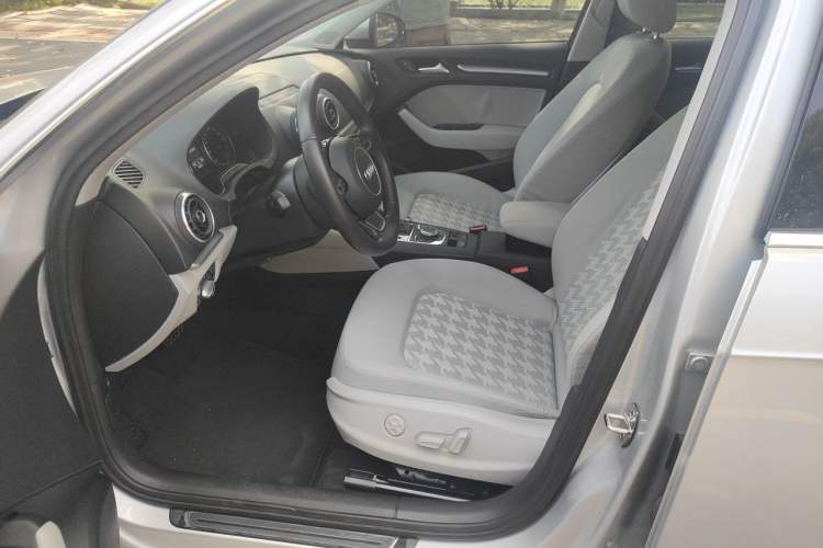 Used Audi A3 2014 Sportback 35 TFSI Automatic Style Edition Left Front Seat