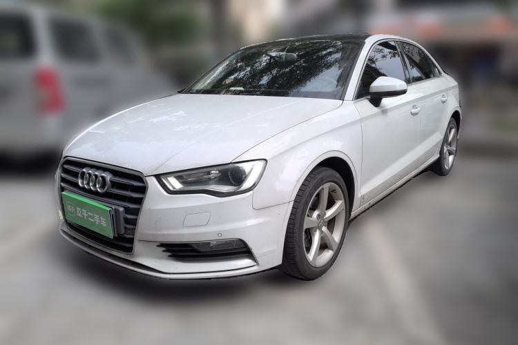 Used Audi A3 2014 Limousine 35 TFSI Automatic Comfort Model Guazi used car, China used car export, Used car for sale, Used cars, Cheapest cars for sale