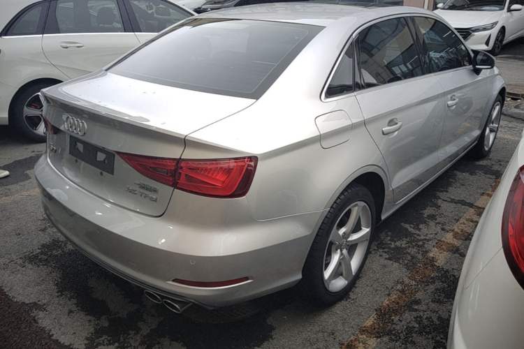 Used Audi A3 2014 Limousine 35 TFSI Automatic Luxury Model Rear Right 45 Deg